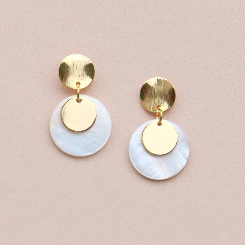 Perlmutt Ohrhänger Mit Golddetails von ohfunky