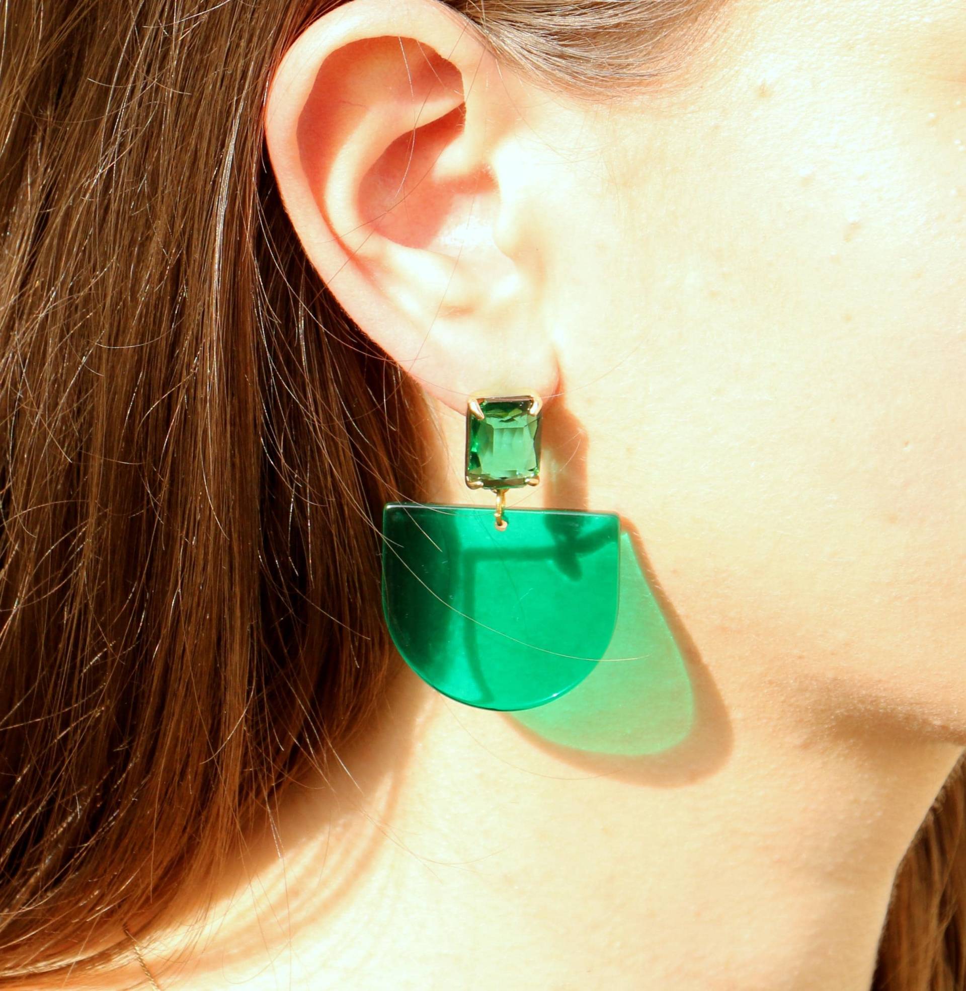 Smaragdgrüne Statement Ohrringe von ohfunky