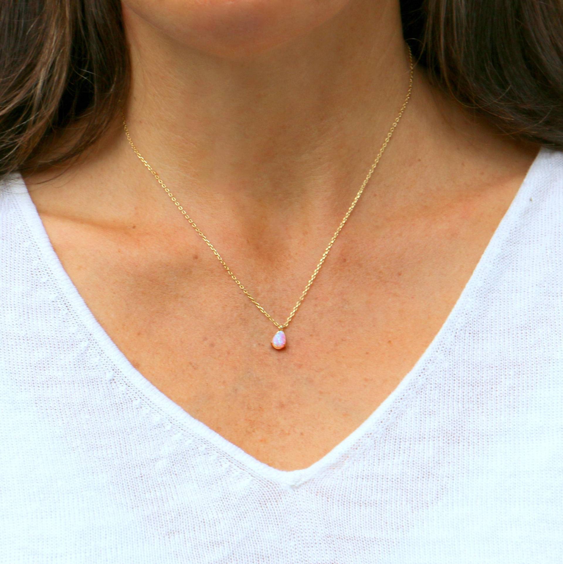 Zierliche Halskette Mit Kleinem Opal Anhänger, 925 Sterling Silber Vergoldete Kette von ohfunky