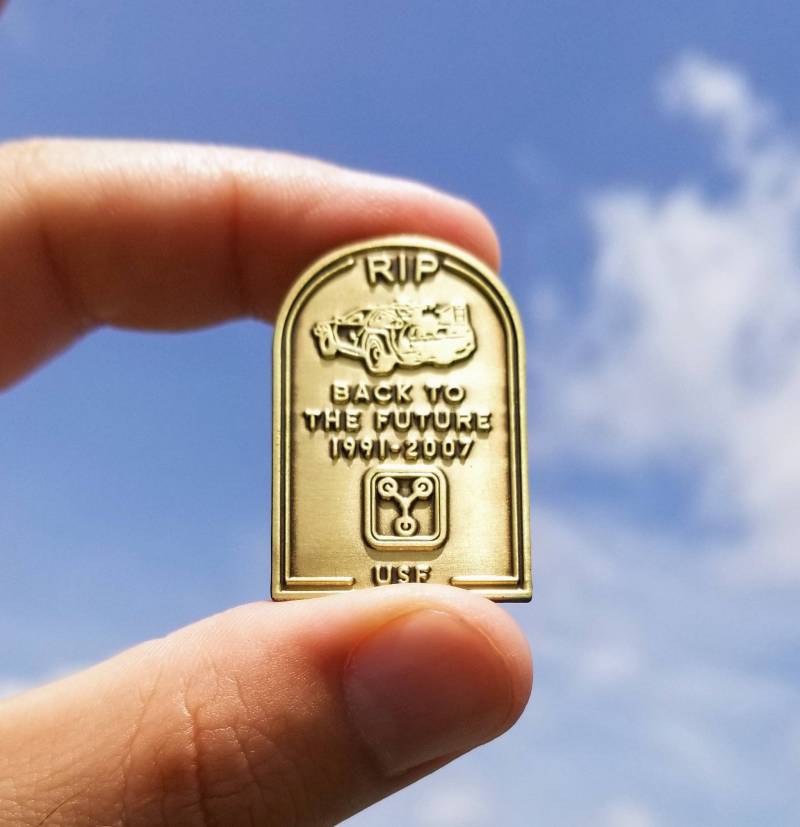 Zurück in Die Zukunft The Fahrt | Friedhof Des Freizeitparks 1, 5 "Antik Gold Emaille Pin von okaypins