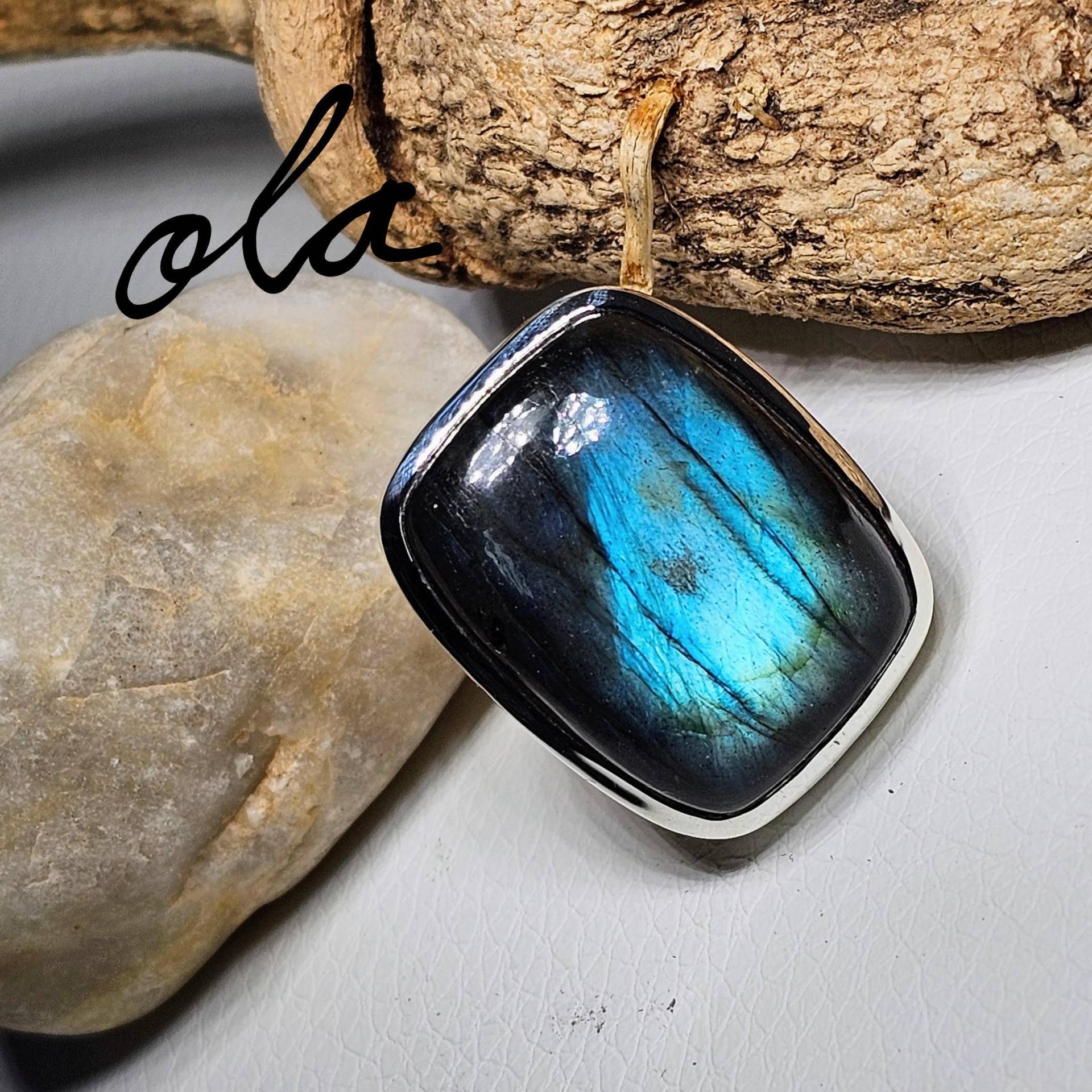 925 Labradorit Ring in Silber Gefasst von olaschmuckberlin