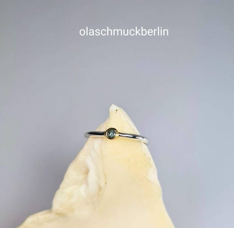Feiner Silberring Mit Smaragd Feiner Silberring Mit Smaragd von olaschmuckberlin
