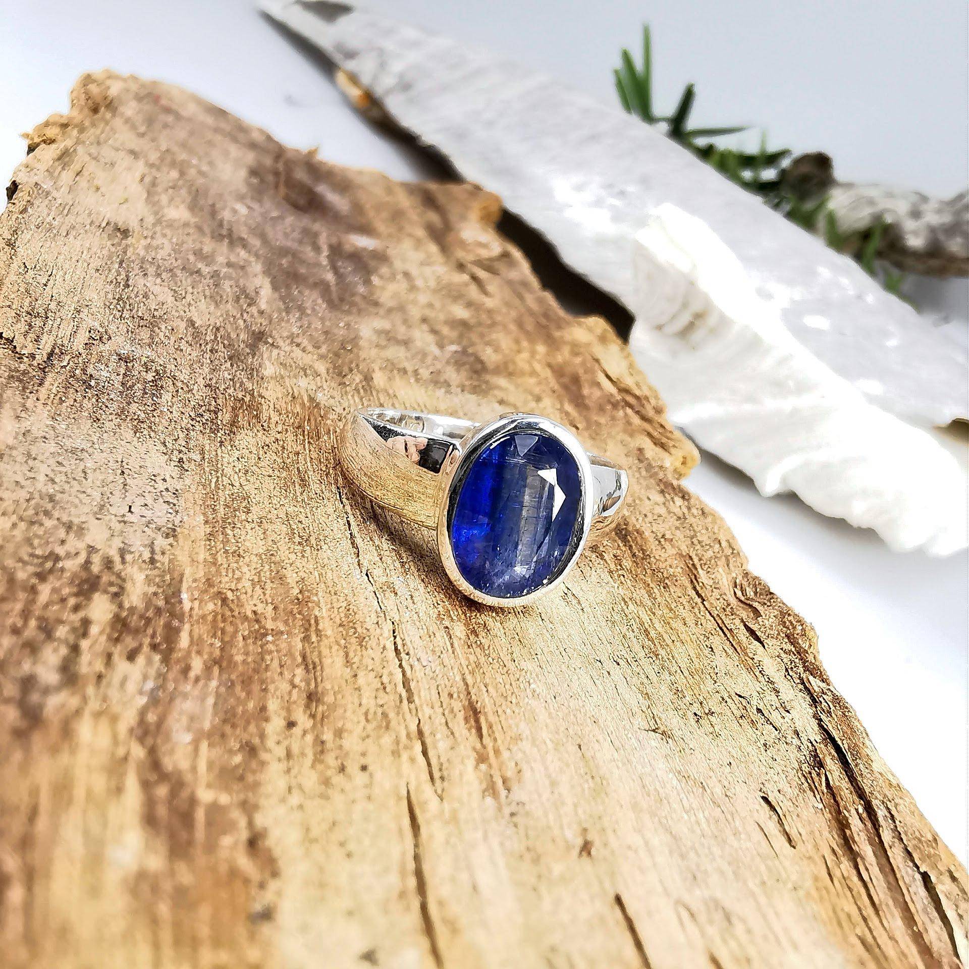 Kyanit Ring in 925 Silber Gefasst von olaschmuckberlin