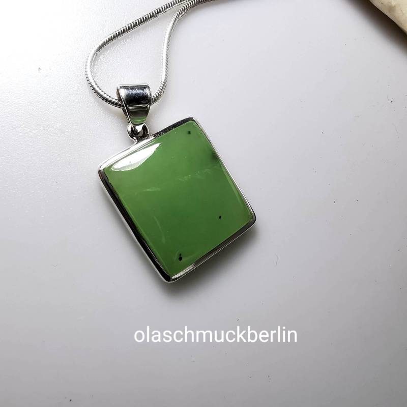 Silberanhänger Mit Jade // 1, 5 von olaschmuckberlin
