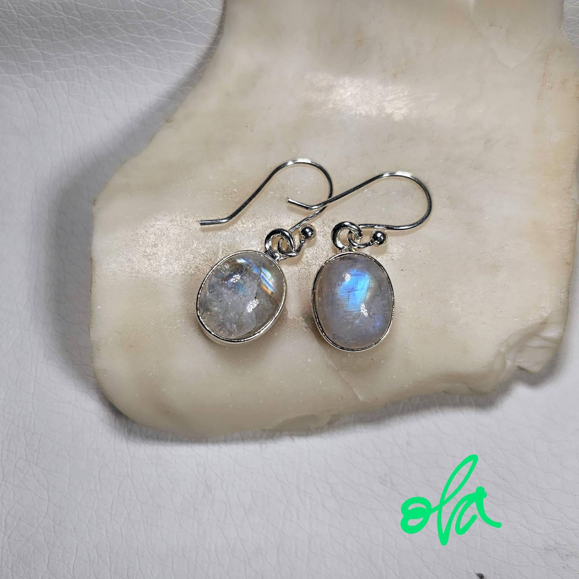 Silberohrringe Mit Mondstein von olaschmuckberlin