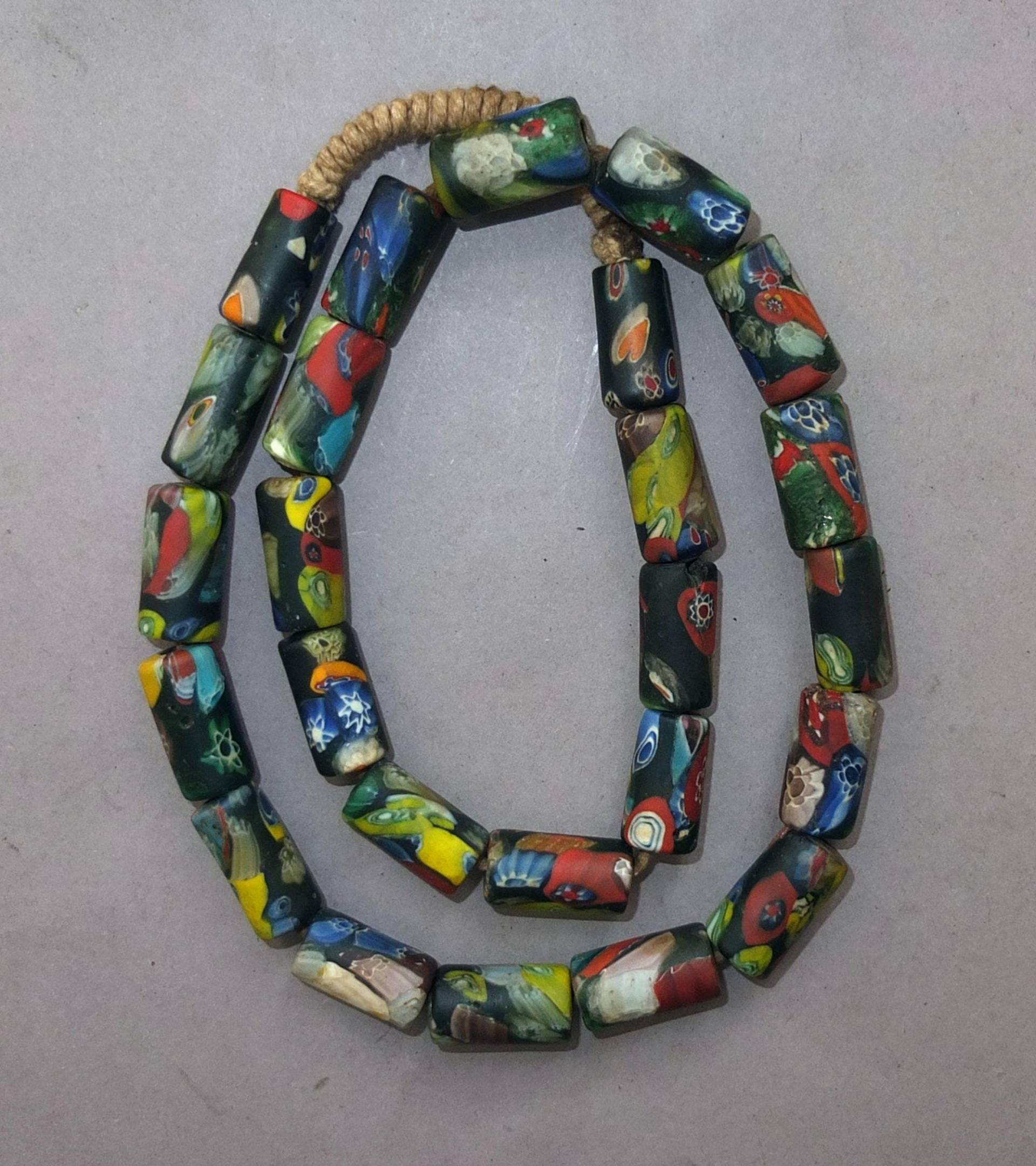 Gebrauchte Millefiori Glasperlen Aus Nepal, Der Himalaya Region, Versandkostenfrei von oldmaya