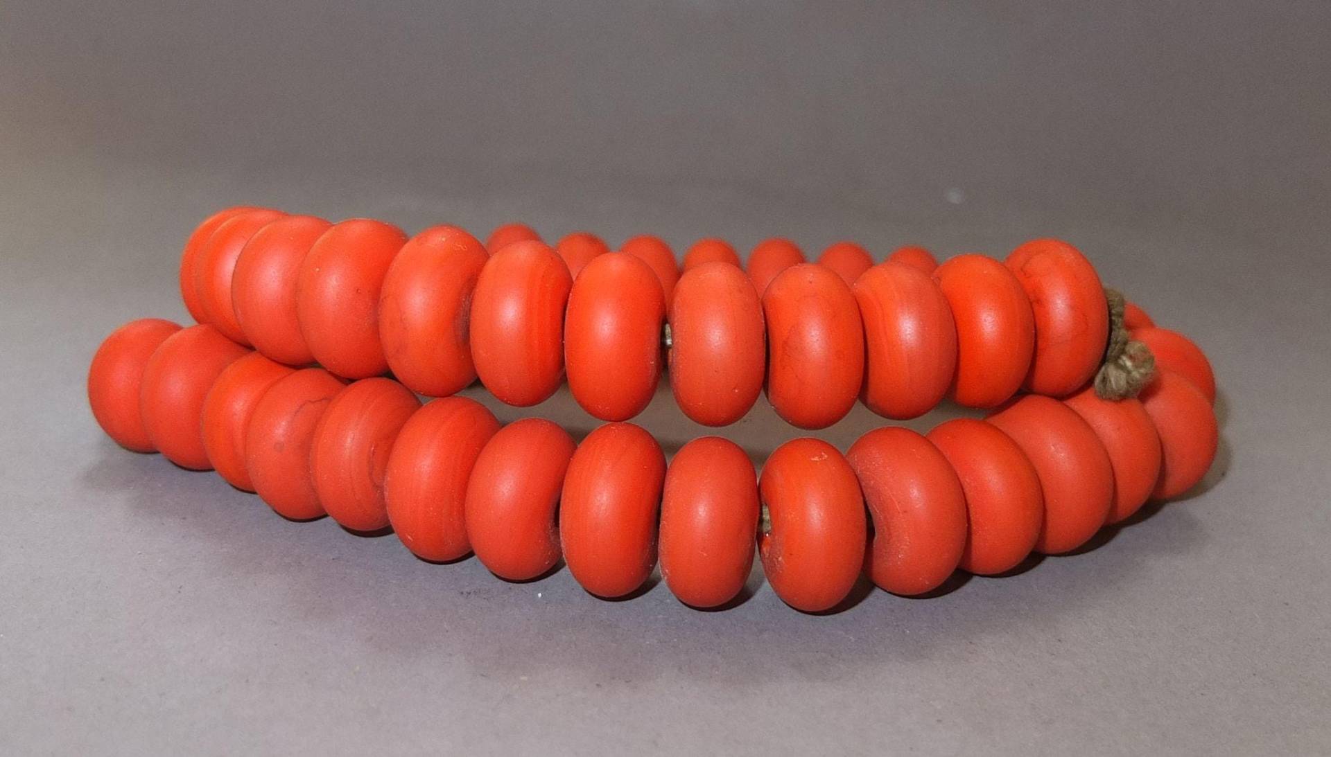 Perlenkette Mit Orangen Perlen Aus Nepal, Folkloreschmuck Asien, Kostenloser Versand von oldmaya