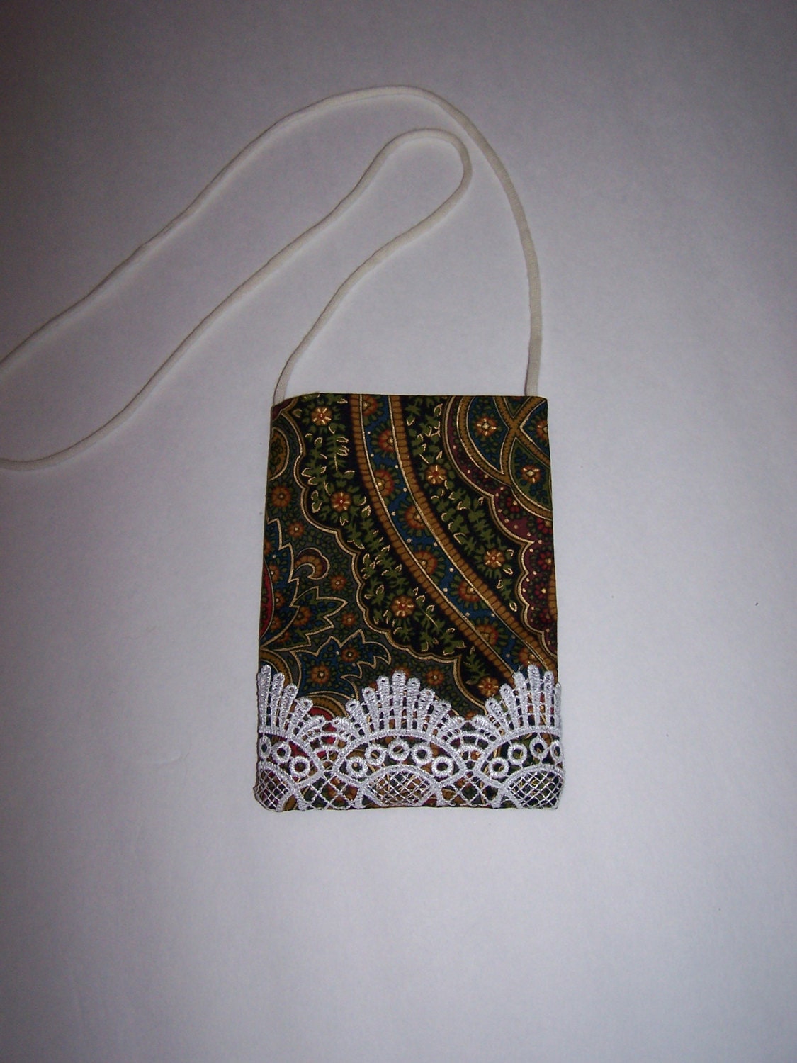 Beuteltasche Crossover-Telefontasche Klein Mehrfarbig Blumenmuster Mit Spitzenunterrand Handgemacht Gefüttert 16, 5 "x 4, 5" Beuteltasche Crossover-Telefontasche Klein Mehrfarbig Blumenmuster Mit Spitzenunterrand Handgemacht Gefüttert 16, 5 "x 4, 5" von oldspoolmom
