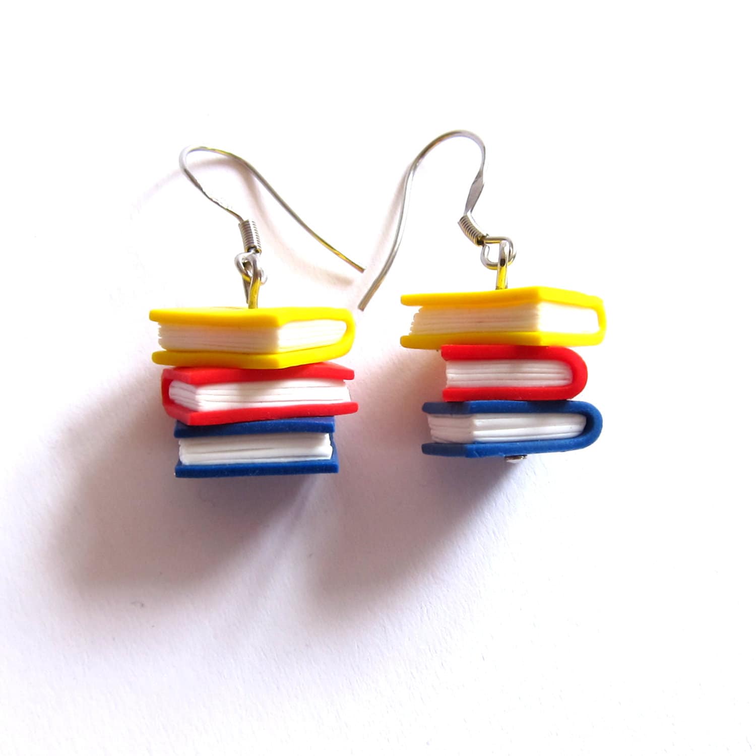 Bücherstapel Ohrringe Aus Polymer Clay Bibliothekarin Geschenk von omifimo