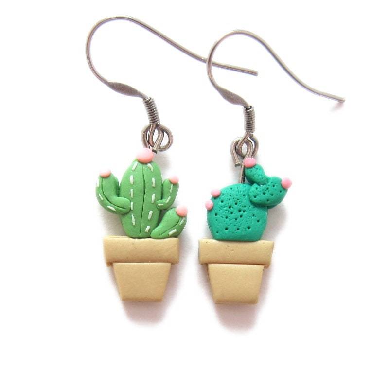 Handgemachte Kaktus-Ohrringe Aus Polymer Clay Schmuck Für Pflanzenliebhaber von omifimo