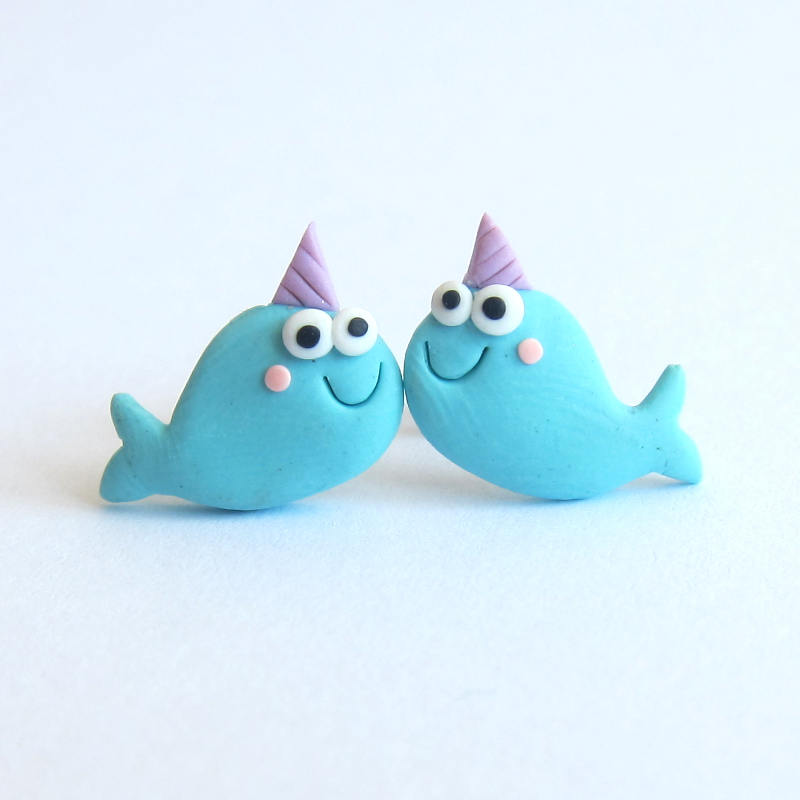 Handgemachte Narwhal Ohrstecker Polymer Clay Maritimer Schmuck von omifimo