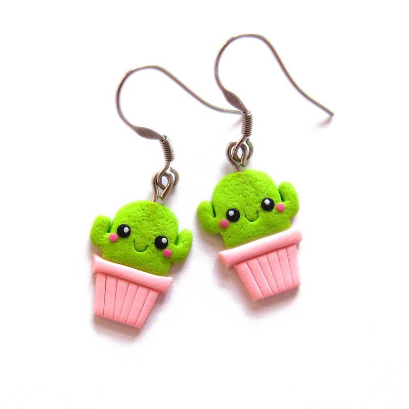 Fimo Kaktus Ohrringe Handgemachter Pflanzenschmuck Aus Polymer Clay von omifimo