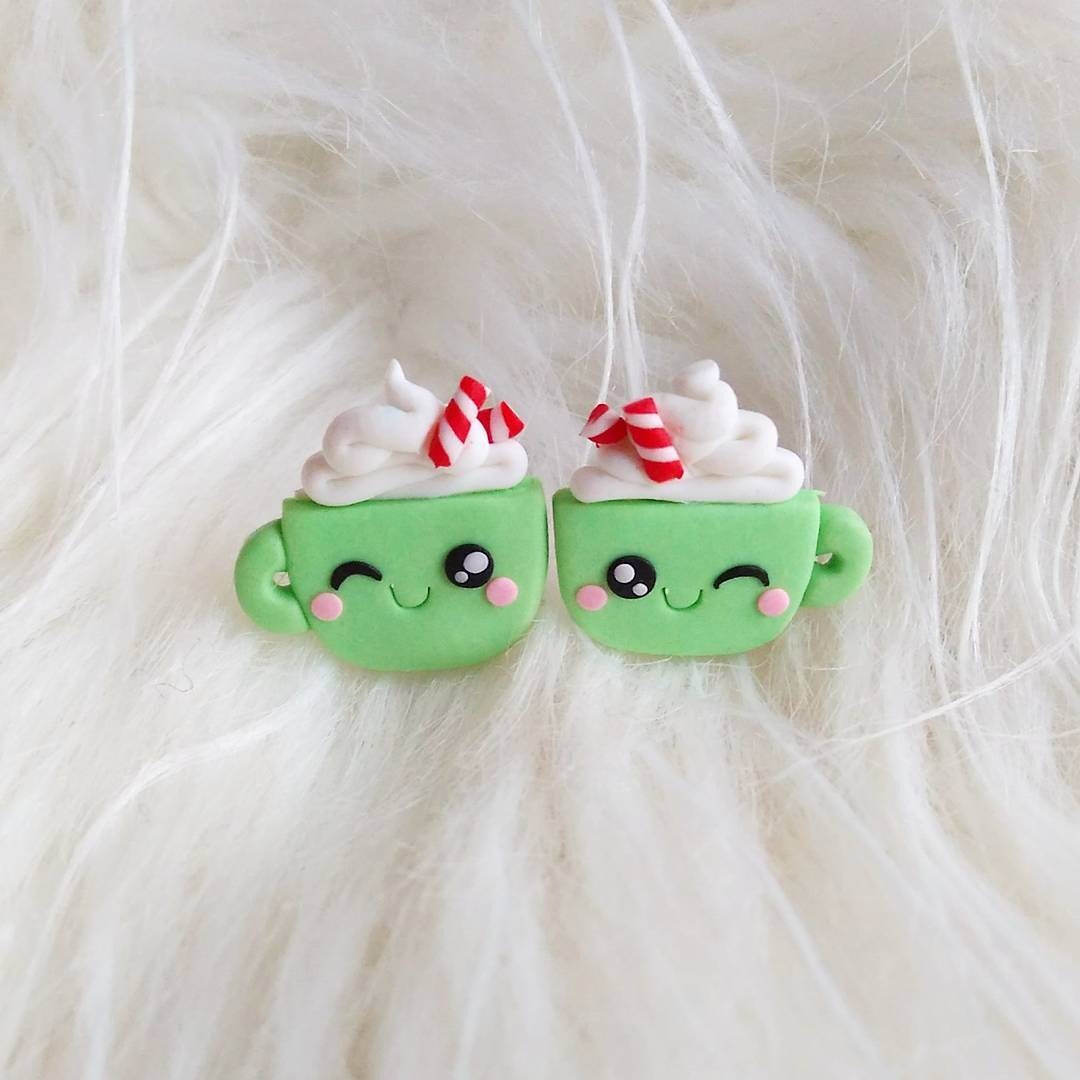 Kawaii Weihnachtsohrringe Handgemachte Schmuckstücke Aus Polymer Clay von omifimo