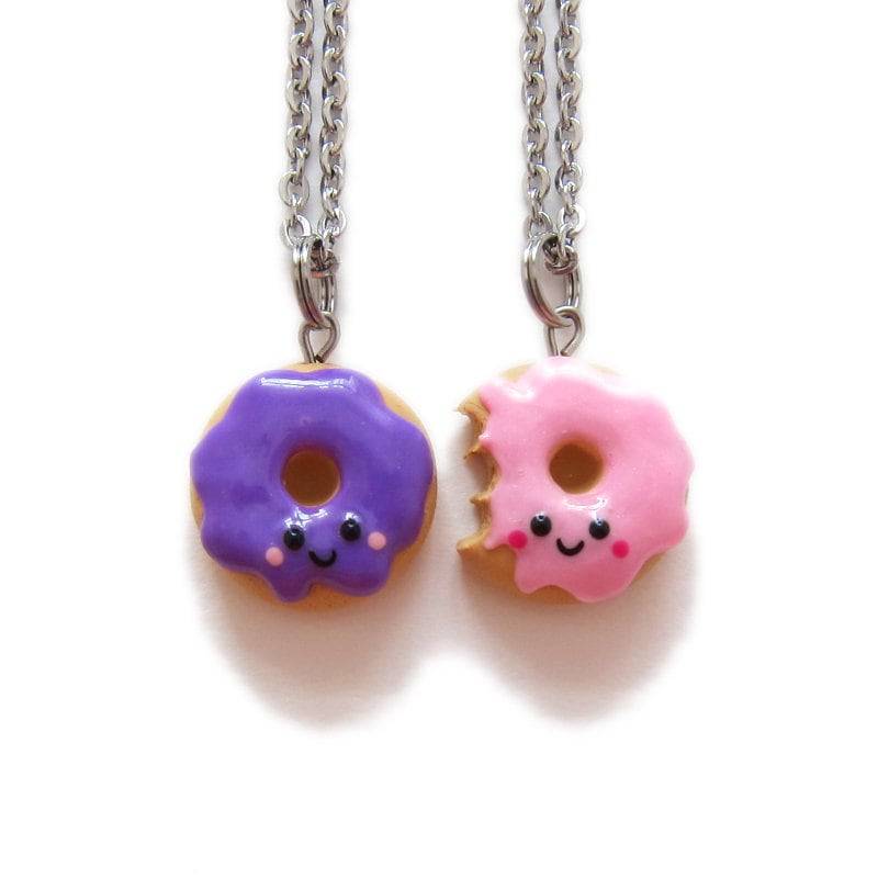 Lila Donut Halskette, Rosa Halsketten Für 2 Freunde, Schmuck, Fake Food Lustige Essen Schmuck Emo von omifimo