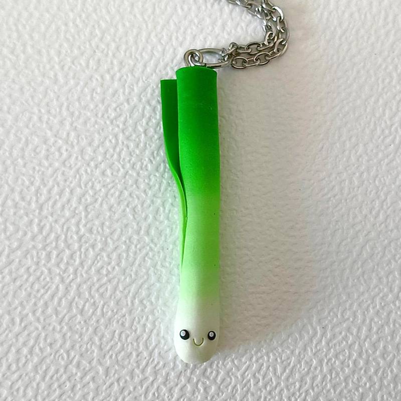 Lustige Lauch Halskette Handgemachtes Polymer Clay Vegan Geschenk von omifimo