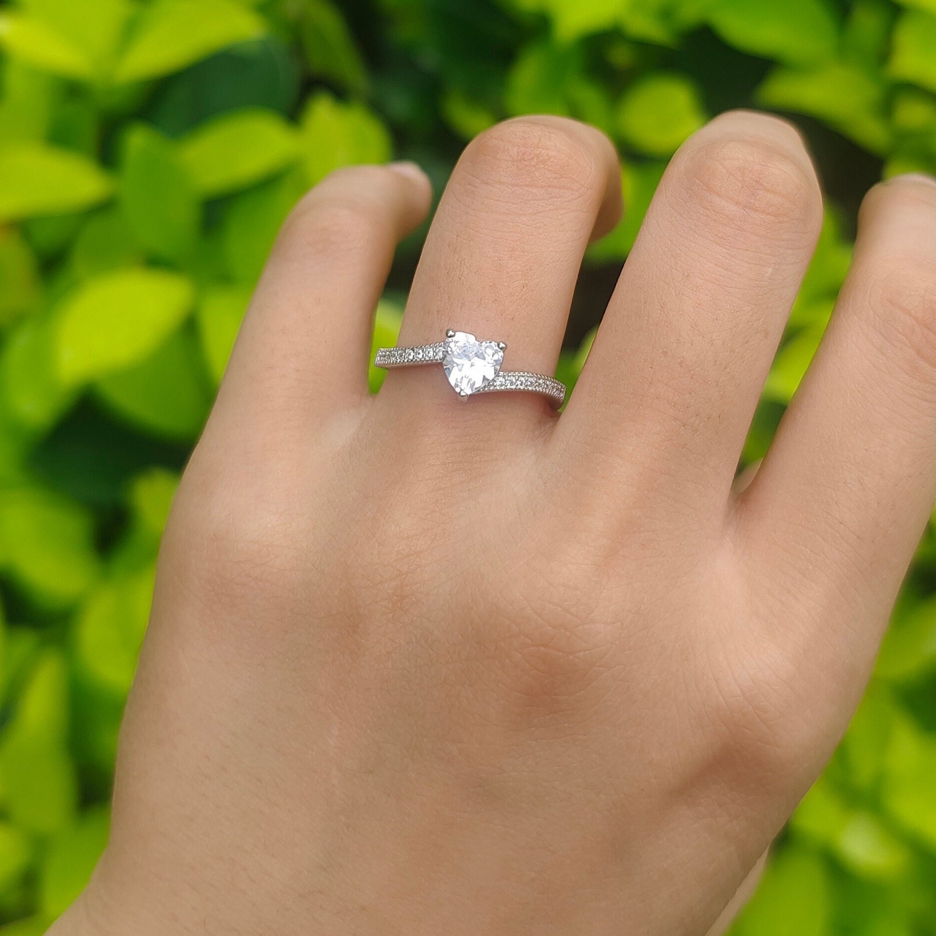 Herz Versprechen 0.74Ct Braut Ring Frauen Silber Simuliert Cz Hochzeit Verlobungsring 925 Sterling 6mm von omranii