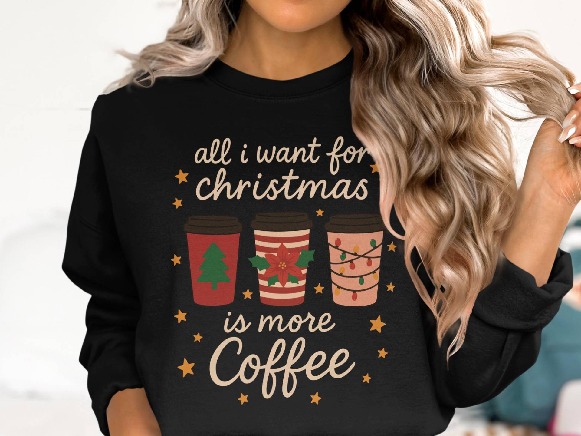 All I Want For Christmas Is Coffee Sweatshirt, Funny Holiday Shirt, Lover Pullover, Festive Caffeine Crewneck von onefivee