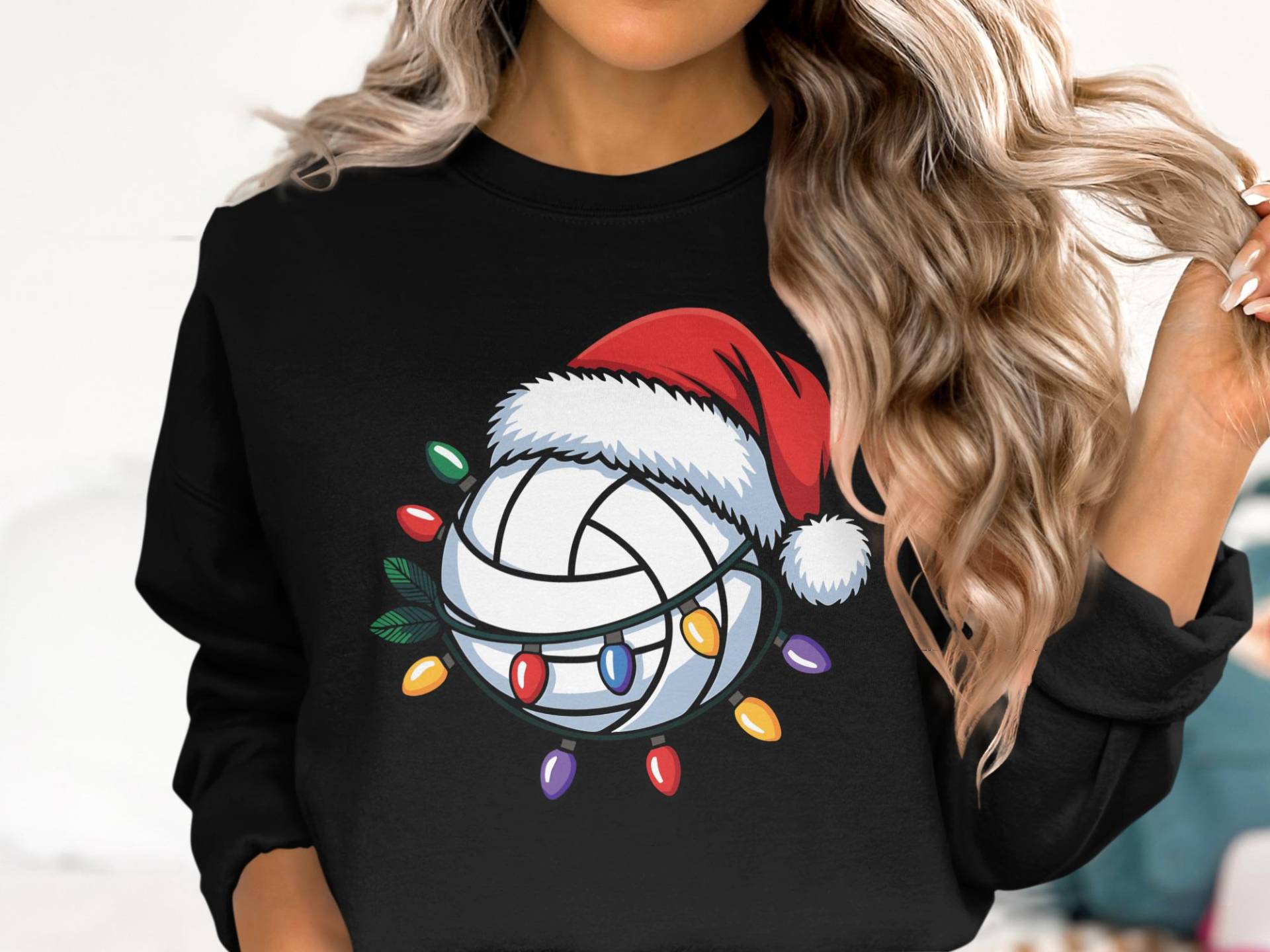 Volleyball Christmas Sweatshirt, Funny Holiday Shirt, Santa Hat Xmas Lights Crewneck, Gift For Players von onefivee