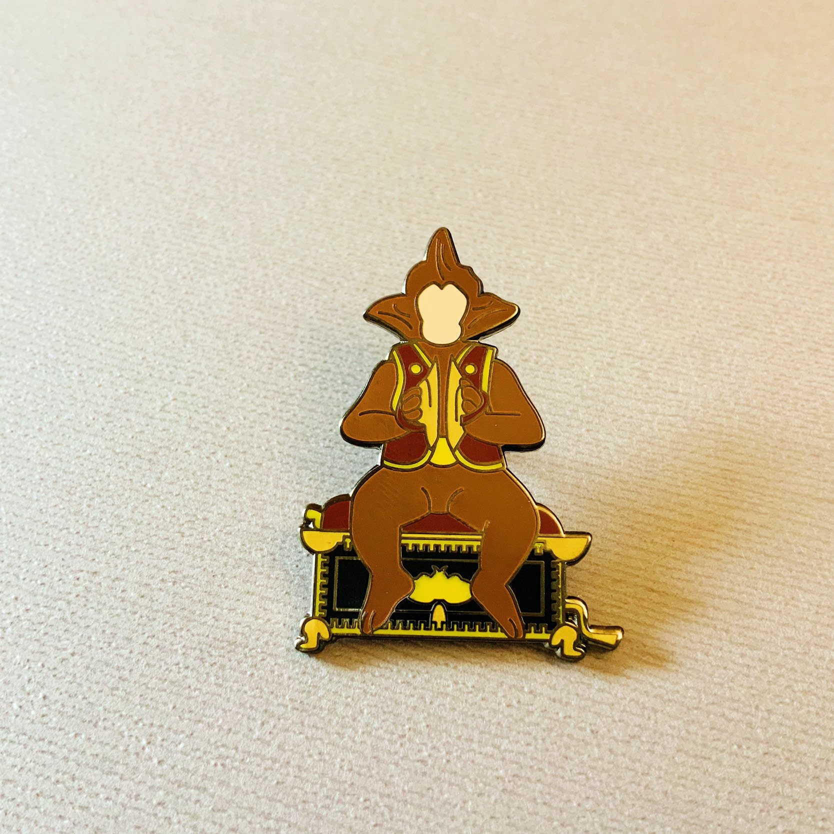 Phantom Der Oper Hard Enamel Pin - Affen Spieluhr Masquerade Christine Daae von oneshopglory