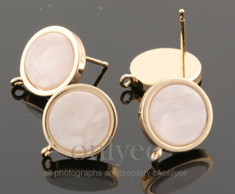 1 Paar/2 Stück-14mm X 12mm Hell Vergoldet Über Messing Acetat Weiß Ohrringpfosten, Anhänger, Stecker, Schmuckzubehör | M425G 1 Paar/2 Stück-14mm X 12mm Hell Vergoldet Über Messing Acetat Weiß Ohrringpfosten, Anhänger, Stecker, Schmuckzubehör | M425G von onlyee2