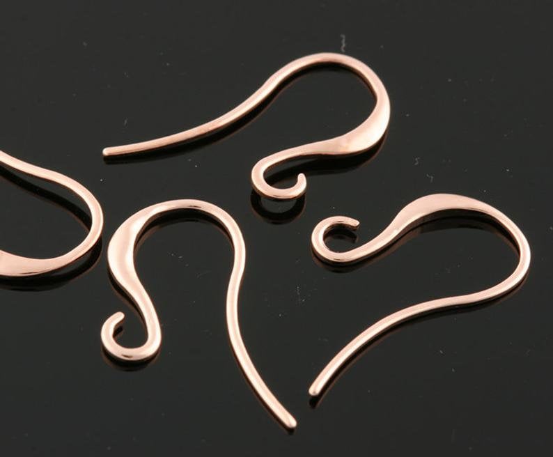 10 Stück-19mm X 8mm Hell Rose Gold Über Messing U-Form Haken Mit Schnörkel Gebogen Ohrringe Finden Ohrdraht | K1544R 10 Stück-19mm X 8mm Hell Rose Gold Über Messing U-Form Haken Mit Schnörkel Gebogen Ohrringe Finden Ohrdraht | K1544R von onlyee2