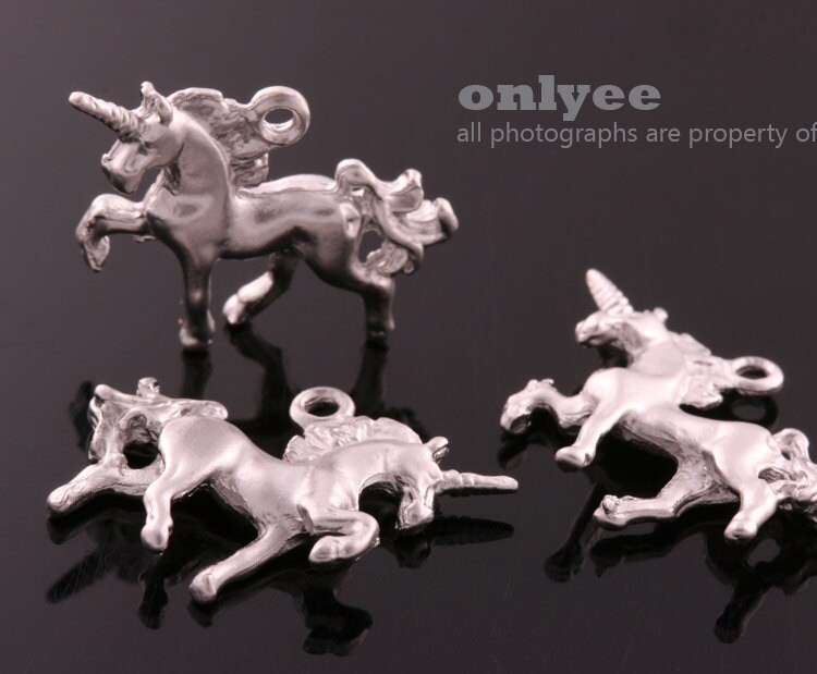 20mmx15mm Matt Silber Messing Einhorn Charms Schmuck Versorgung, Armband Charms, Halskette Anhänger 095 | K651S | 4 Stück 20mmx15mm Matt Silber Messing Einhorn Charms Schmuck Versorgung, Armband Charms, Halskette Anhänger 095 | K651S | 4 Stück von onlyee2