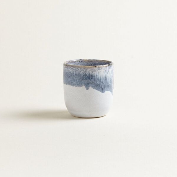 onomao Handgemachter Becher ohne Henkel aus Steinzeug | Kollektion TRADITIONELL von onomao