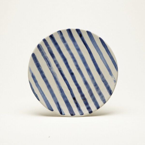 onomao Handgemachter Kleiner Teller aus Steinzeug | Kollektion KLASSIK von onomao