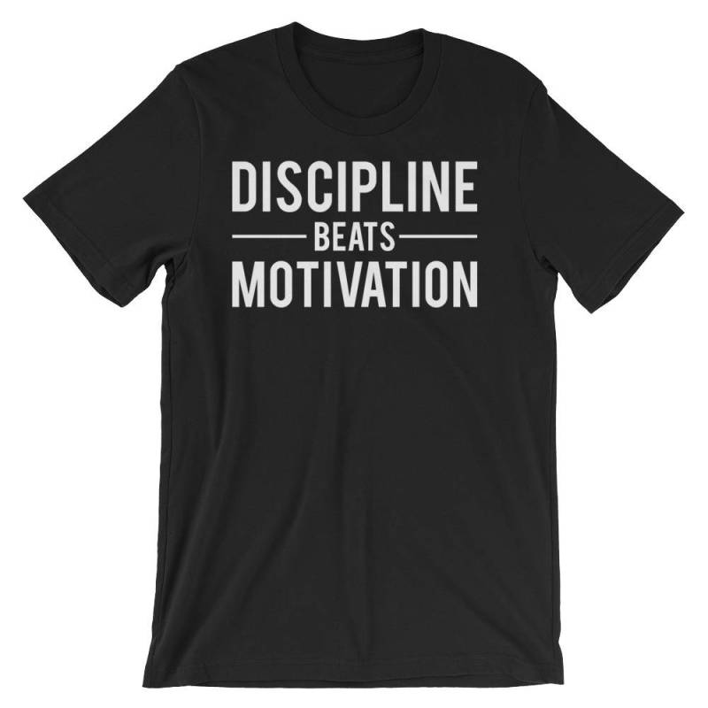 Disziplin Beats Motivation - Geschenk Für Bodybuilding, Gewichtheben, Kraftdreikampf, Crossfit, Wod, Fitness, Workout Unisex Gym T-Shirt Disziplin Beats Motivation - Geschenk Für Bodybuilding, Gewichtheben, Kraftdreikampf, Crossfit, Wod, Fitness, Workout Unisex Gym T-Shirt von oolongtee