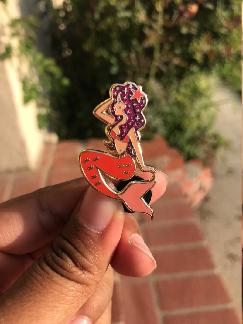 Cosmic Mermaid Hard Enamel Pin von oopsiedaisycoshop