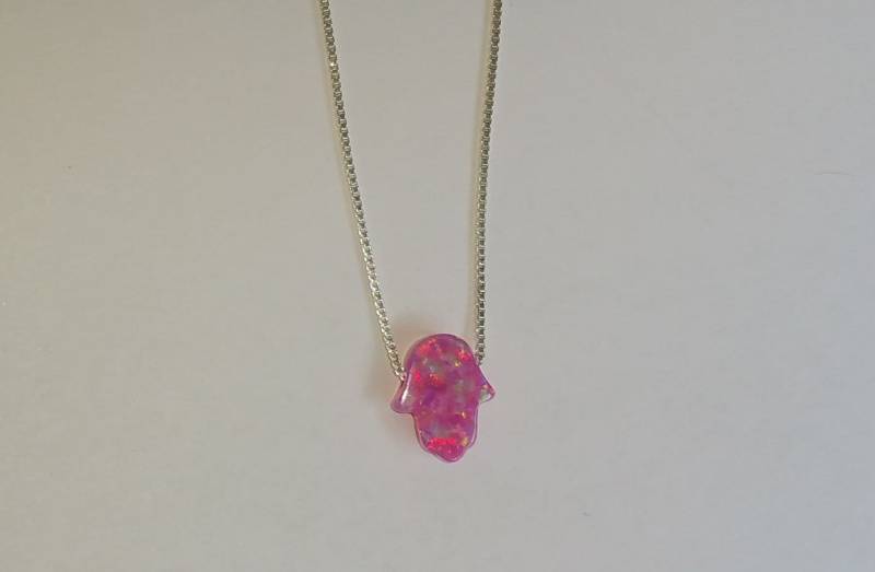 Rosa Opal Hamsa Halskette, Hand Der Fatima Rosa Opal Hamsa Halskette, Hand Der Fatima von opalsopals