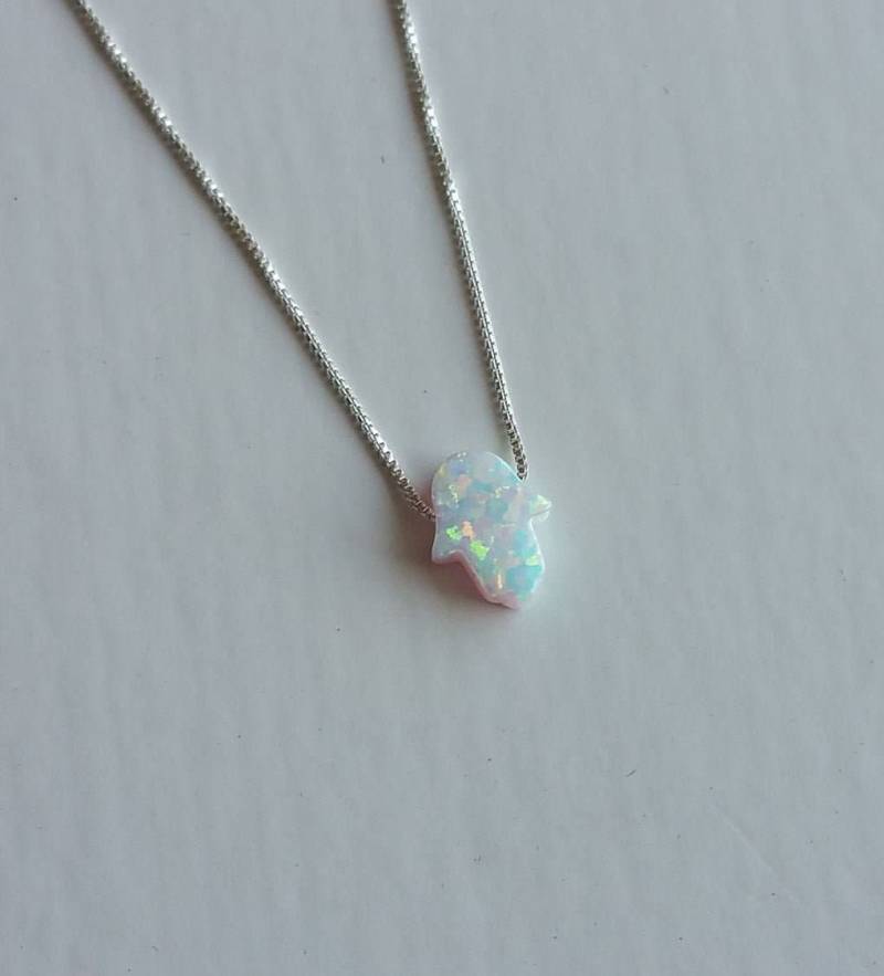 White Opal Hamsa Halskette, Sterling Mit Hand Of Fatima White Opal Hamsa Halskette, Sterling Mit Hand Of Fatima von opalsopals