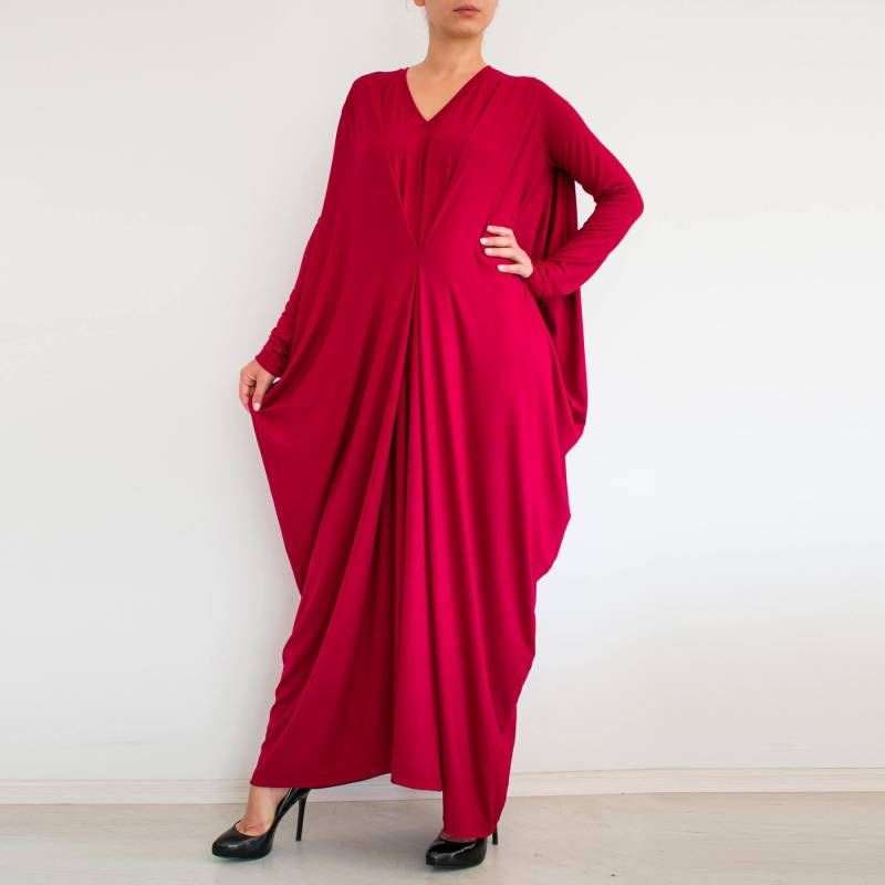 Rotes Maxi Kleid Mit Ärmeln Oversized Kaftan Tunika V-Ausschnitt von orchideaboutique