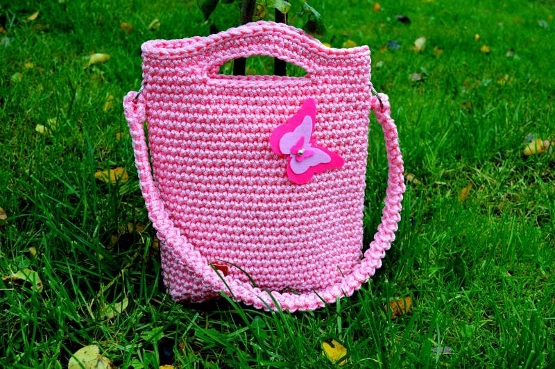 Gehäkelte Handtasche Gehäkelte Handtasche von osytespapuosalailt