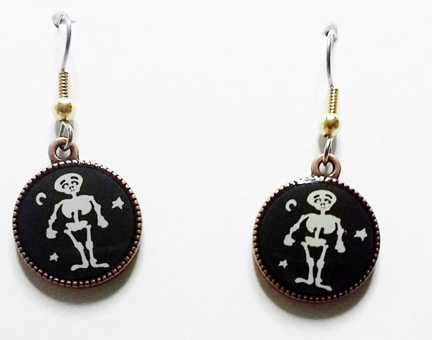 Halloween Weiß Skelette Mit Schwarzem Hintergrund von ours2urs