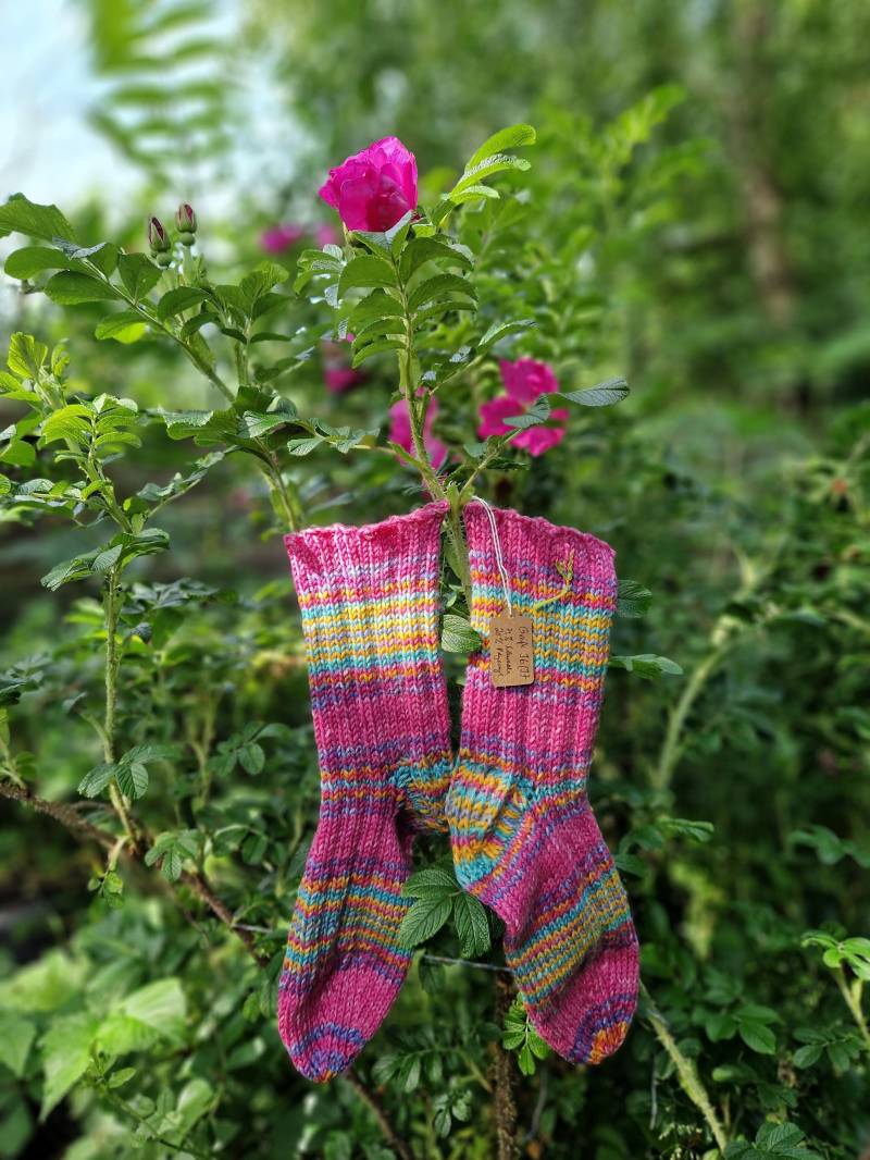 Handgestrickte Socken Gr 36/37 Opal 8 Fach "Frosty Ice" von owlsocksandmore