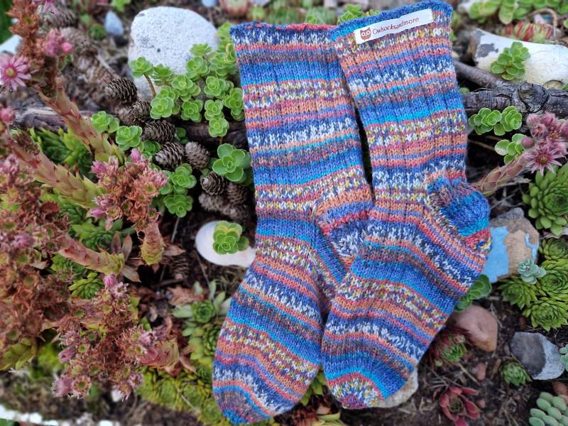 Handgestrickte Socken Opal Hundertwasser "Conservation Week" Größe 36/37 von owlsocksandmore