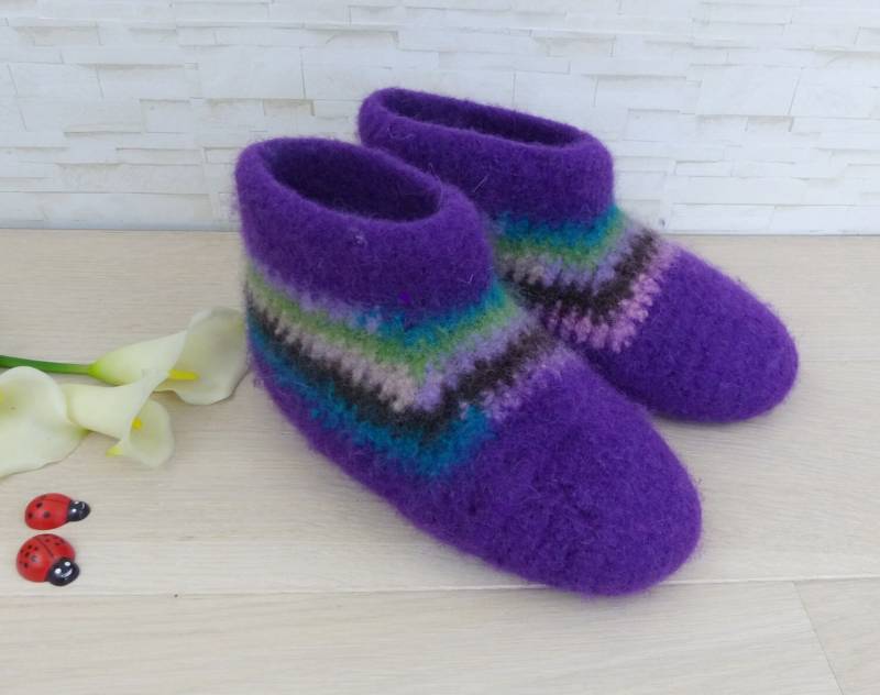 Filzschuhe/Hausschuhe Gr. 33/34 "Filzstiefelchen" Gehäkelt Und Gefilzt von pPekee