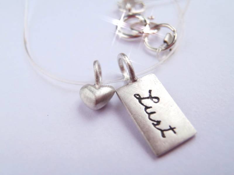 Feine Sterling Silber Kette Mit Kleinem Wunsch Anhänger von pablovalencia