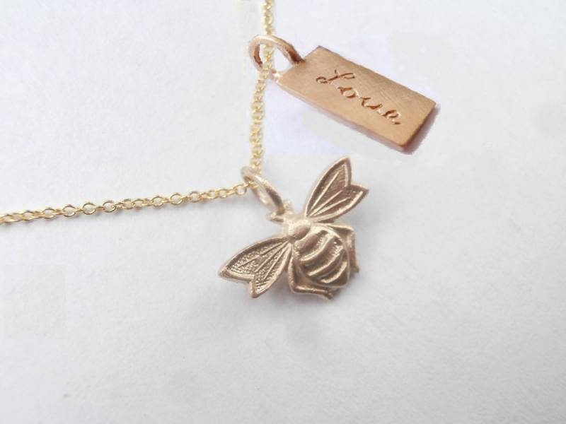 Winzige Wünsche Liebe-Biene Halskette 18K Gold von pablovalencia