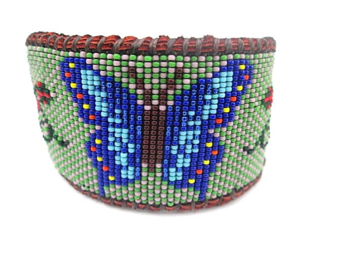 Perlen Blau Türkis Und Grün Schmetterling Manschetten Armband Auf Hirschleder Perlen Blau Türkis Und Grün Schmetterling Manschetten Armband Auf Hirschleder von pachamamanativeart