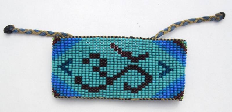 Perlenarmband Om Fünftes Halschakra, Türkisblau Perlenarmband Om Fünftes Halschakra, Türkisblau von pachamamanativeart