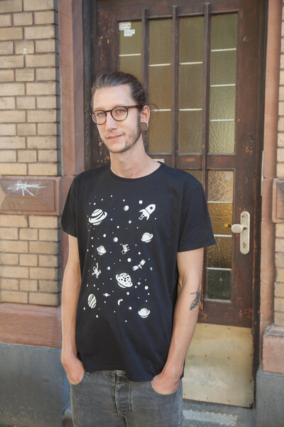 päfjes Lost in Space - Fair Wear Bio Männer T-Shirt - Black von päfjes