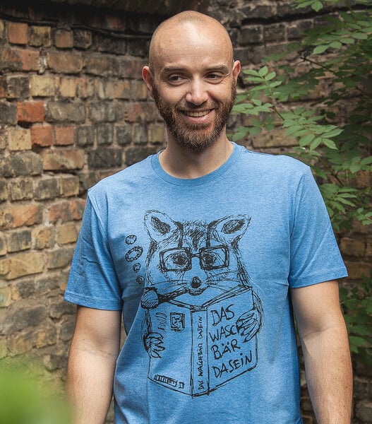 päfjes Willi Waschbär - Fair Wear Männer T-Shirt - Heather Blue von päfjes