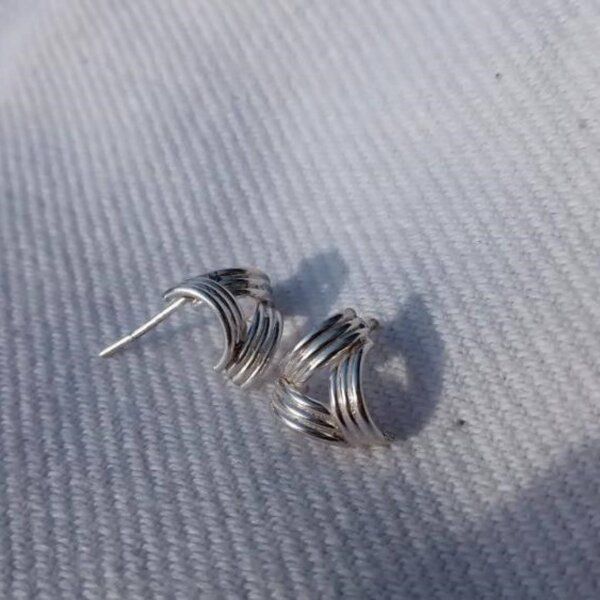 pakilia Ohrstecker "Triangulo Lineas" von pakilia