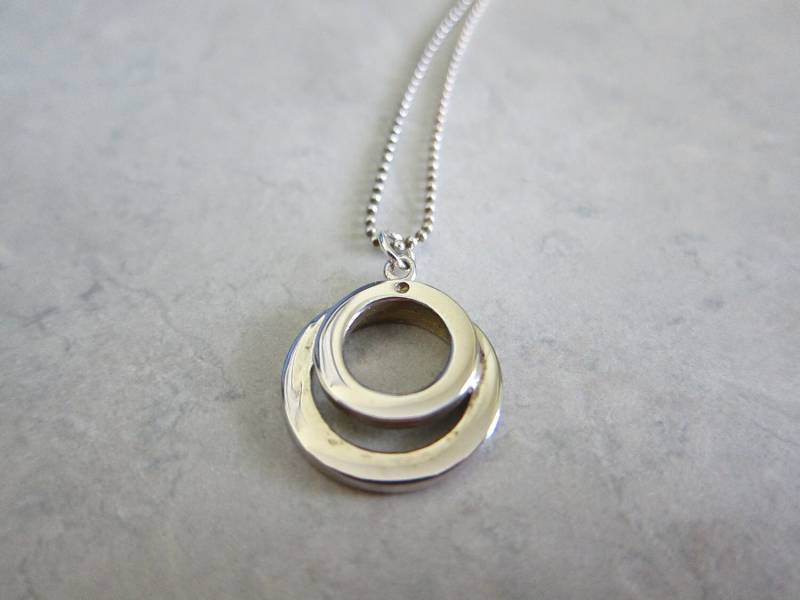 Abverkauf - Kreis Im Sterling Silber Halskette von pamshaffer