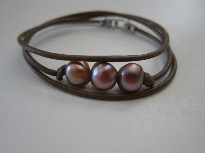 Braun Lederarmband Wrap Mit Perlen von pamshaffer