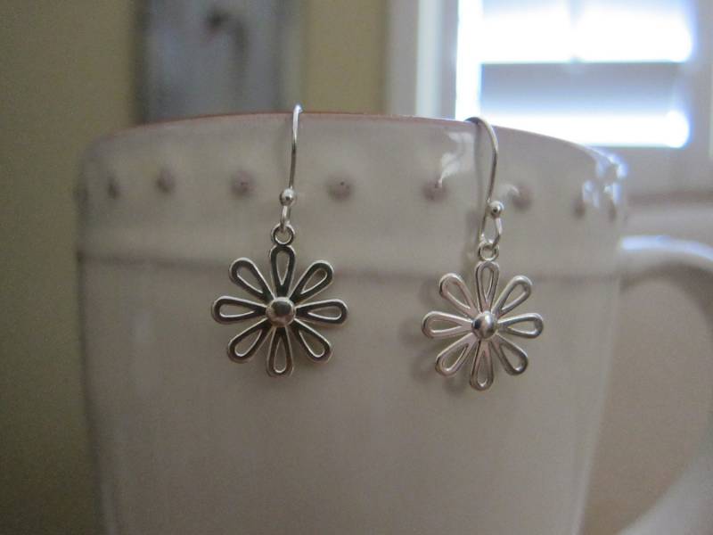 Daisy Ohrhanger von pamshaffer
