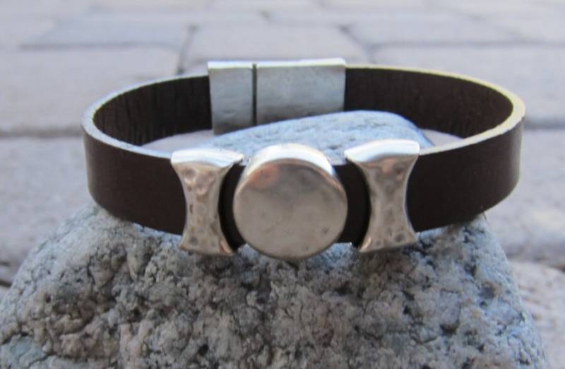 Flache Braun Leder | 10mm Mit Folien Silber Armband von pamshaffer