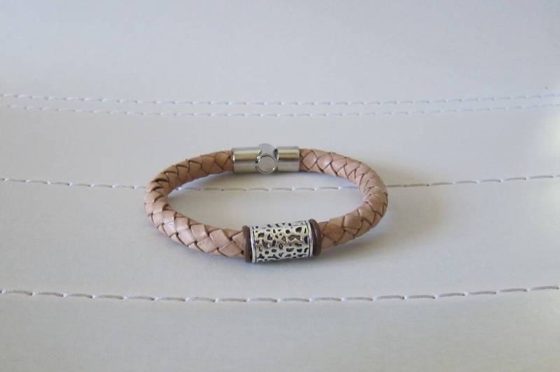 Herren Geflochtene Armband, Natürliche Tan Leder/Edelstahl Magnetverschluss Silber Perle von pamshaffer
